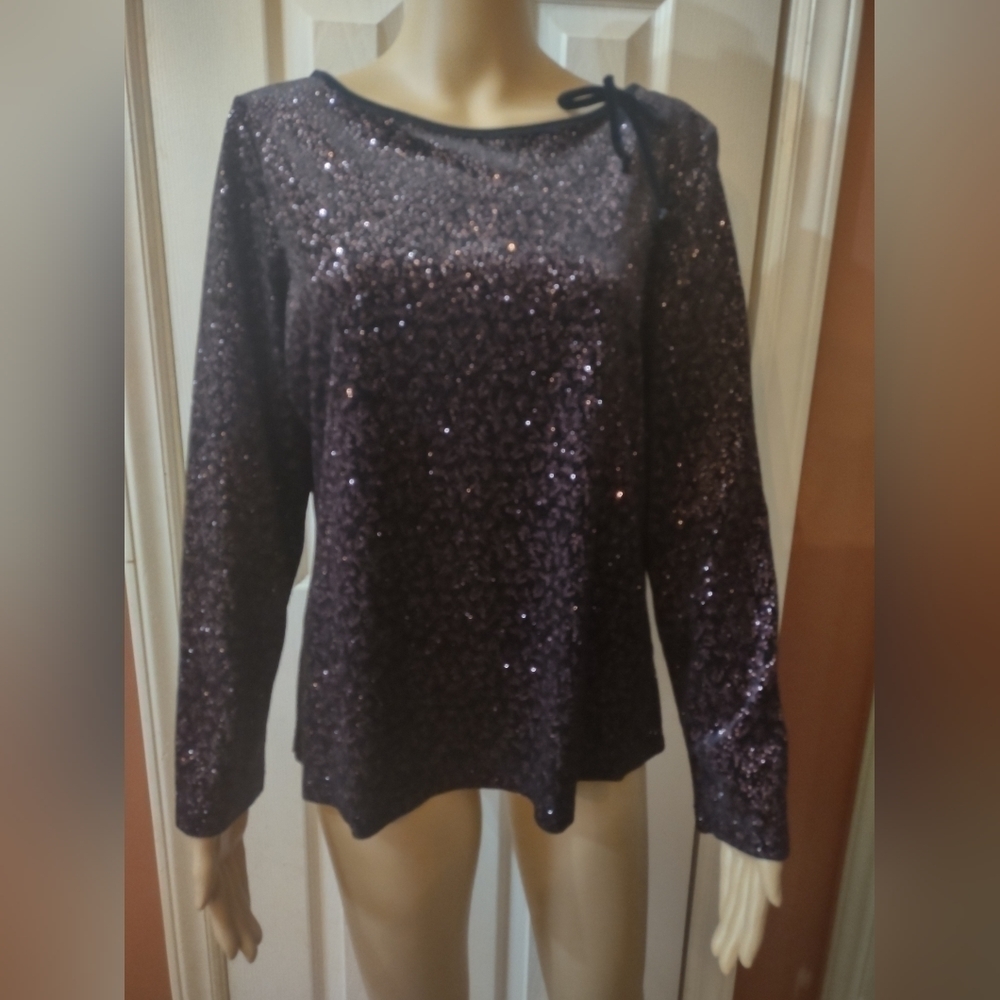 Notations woman's Long Sleeve size XL  black with pink snow flakes shirt top